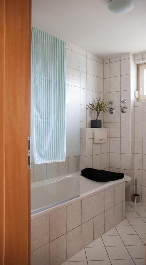 Gemuetliche Wohnung Mit Sonniger Terrasse Bietigheim-Bissingen Εξωτερικό φωτογραφία